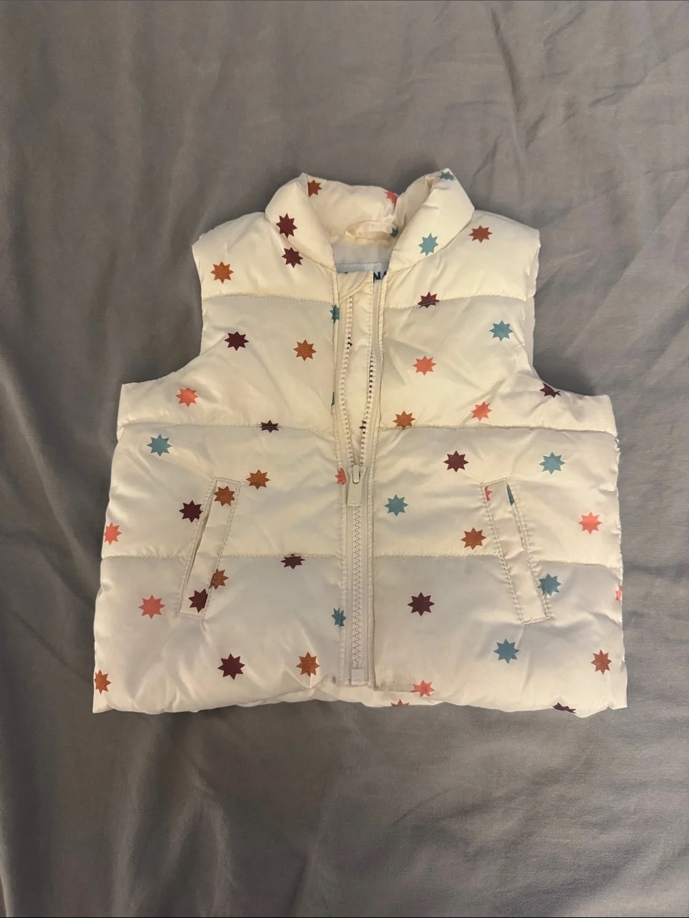 Old Navy White Puffer Vest with Multicolor Star Print